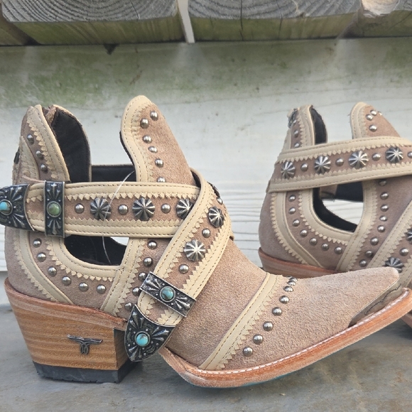 Lane boots Shoes - Lane Boots Tan Studded Leather Ankle Booties - Turquoise Soles